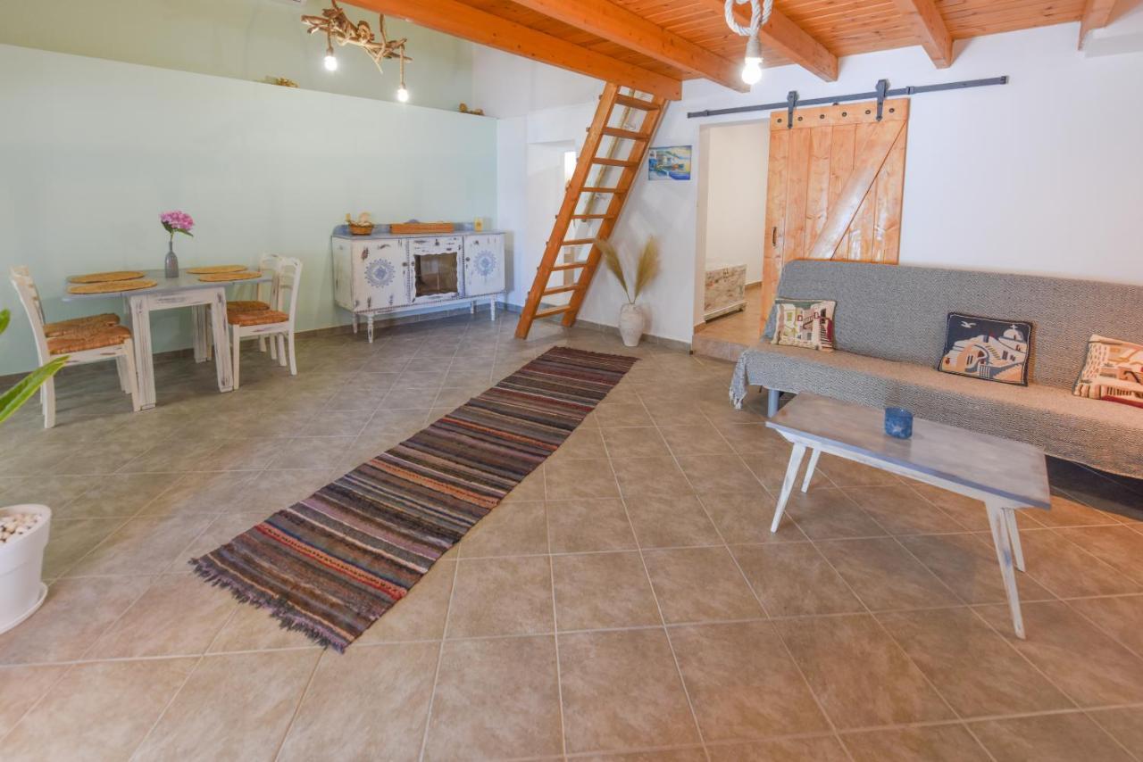 Merabello Beach House Poseidonion エクステリア 写真
